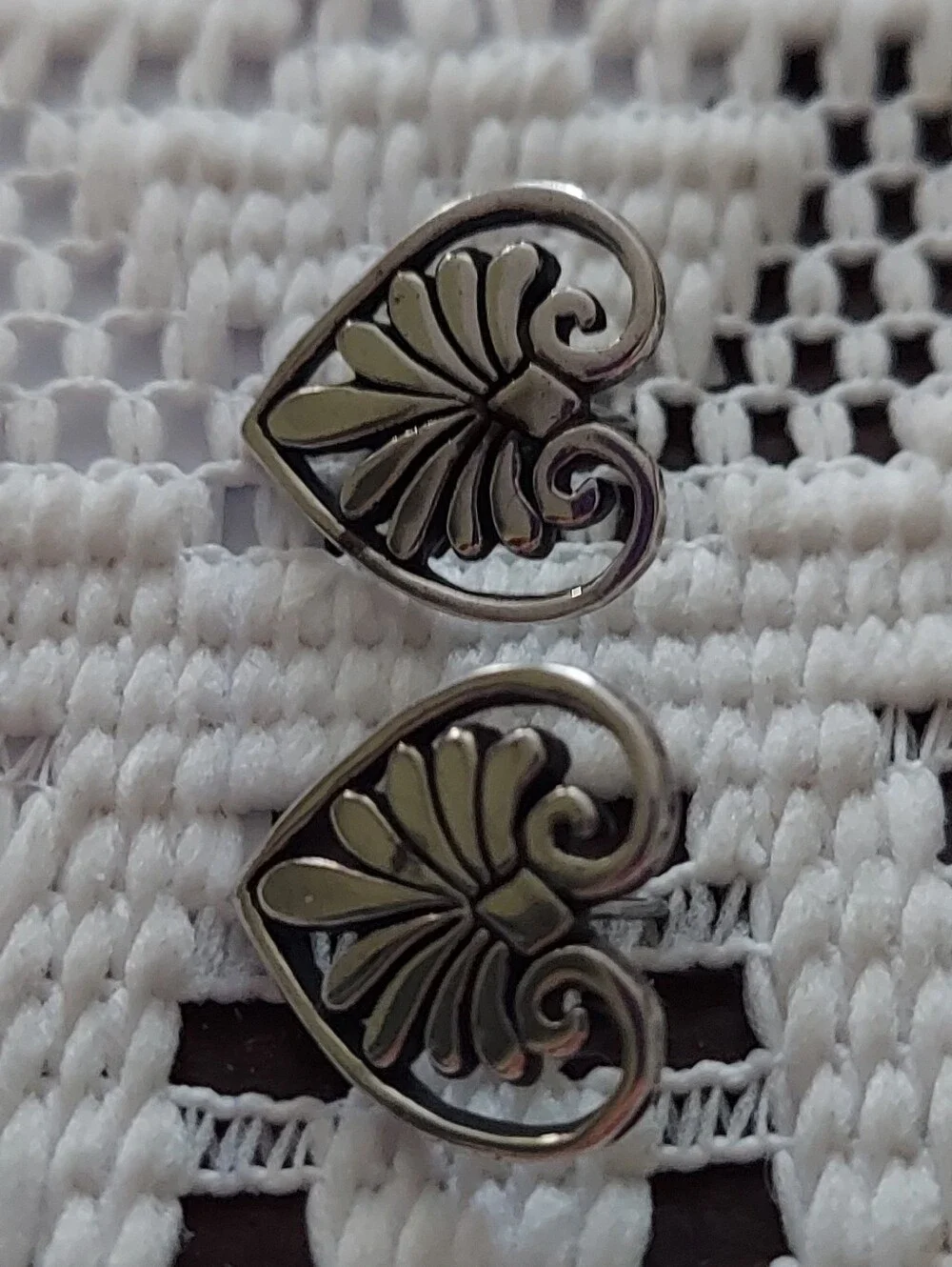 Sterling Silver Filigree Heart Posts - Picture 2 of 5
